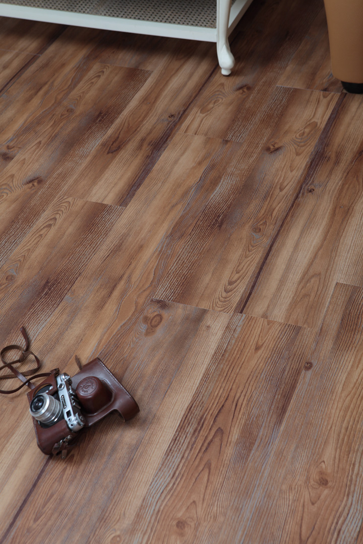 ПВХ плитка Decoria Mild Tile 1928 Сосна Имандра